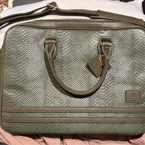 Tote&Carry Olive Snakeskin print Laptop Bag